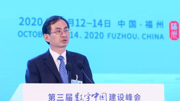 余晓晖：工业互联网驱动数字化转型